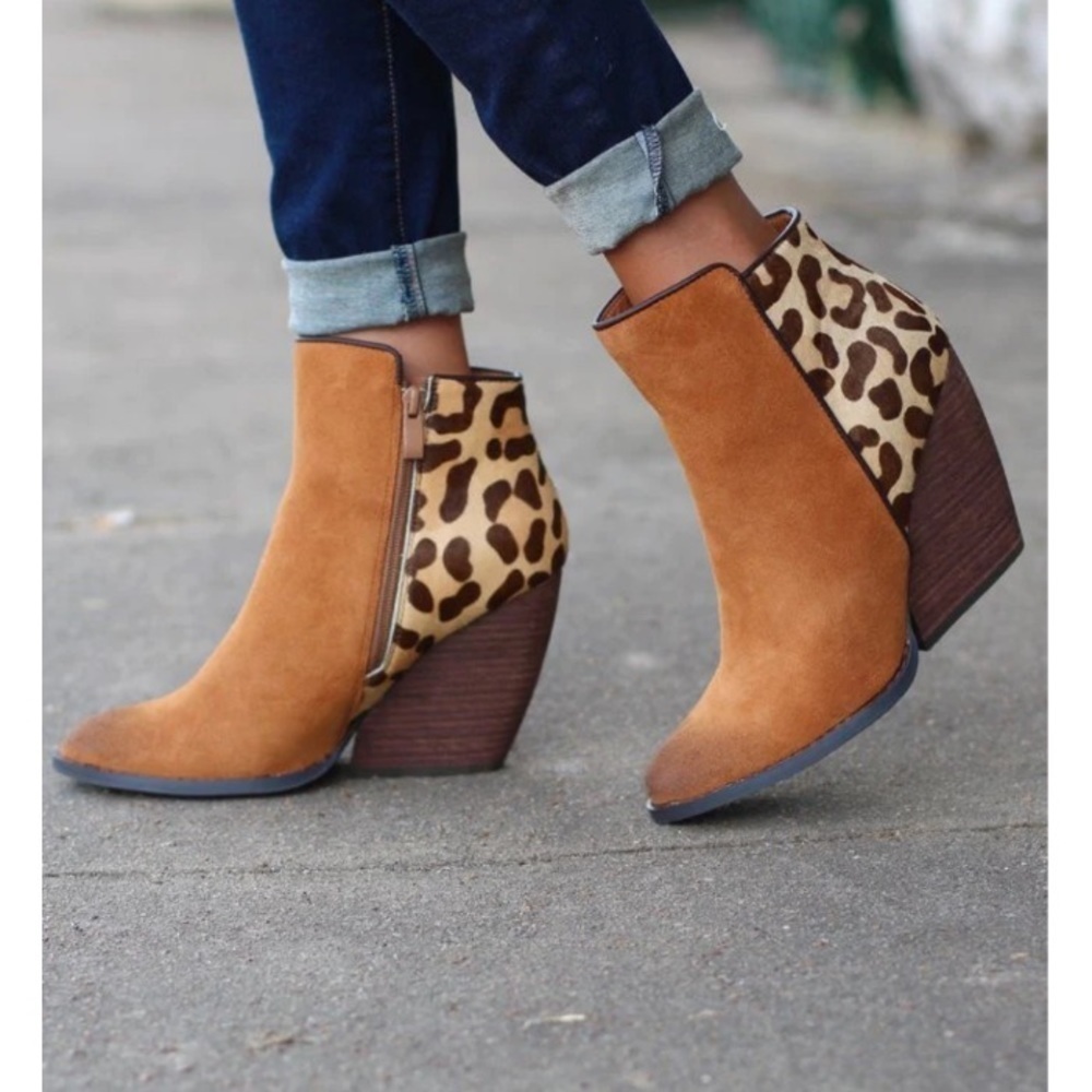Very Volatile Chatter Leopard Bootie
